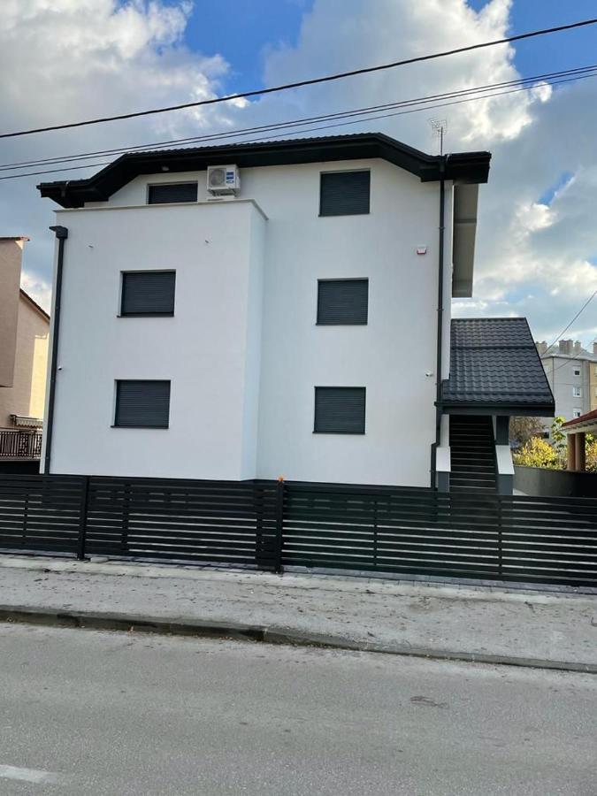 Apartmani Daisy Velika Gorica Εξωτερικό φωτογραφία