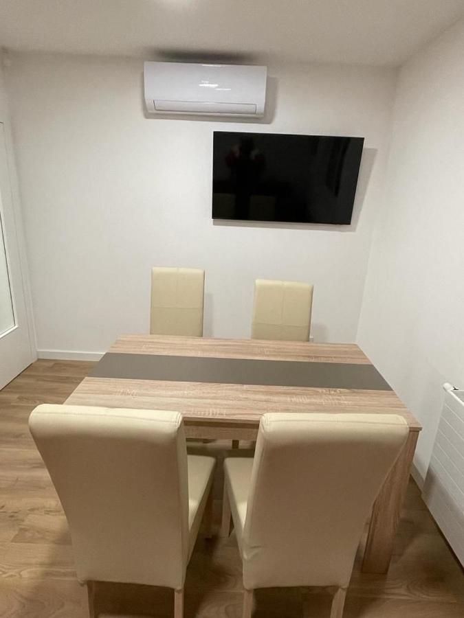 Apartmani Daisy Velika Gorica Εξωτερικό φωτογραφία