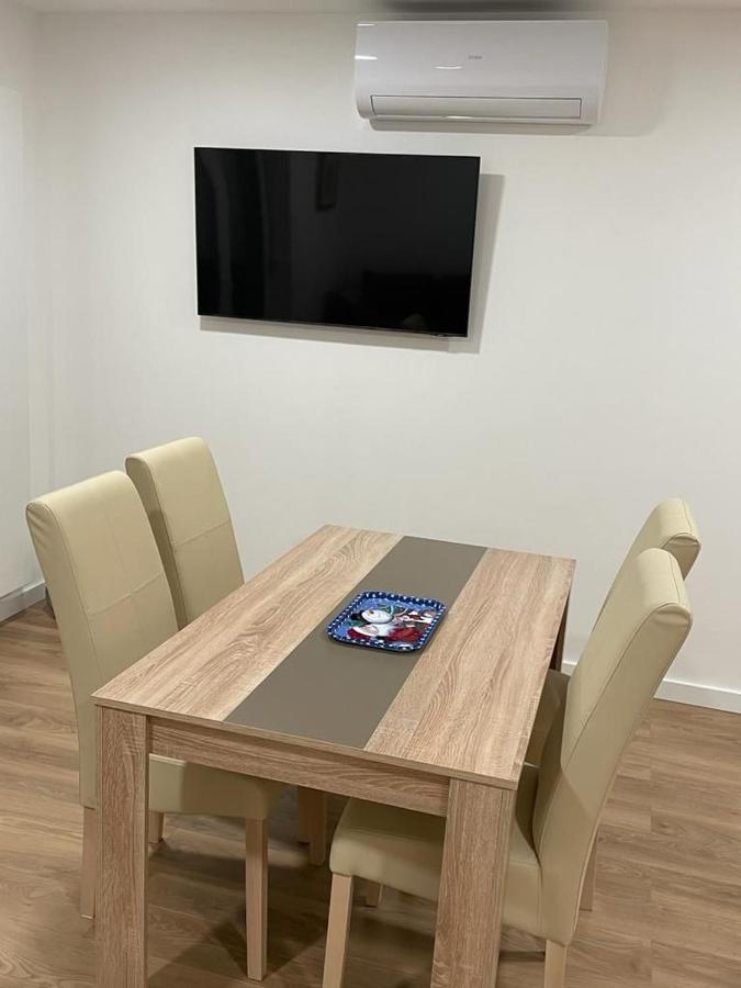 Apartmani Daisy Velika Gorica Εξωτερικό φωτογραφία