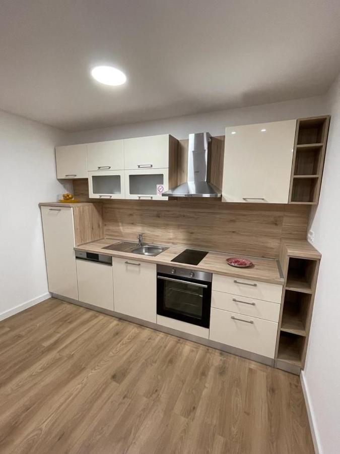Apartmani Daisy Velika Gorica Εξωτερικό φωτογραφία